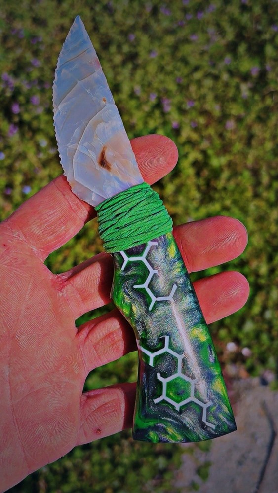 Flintknapped Brazilian Agate Knife, Epoxy Handle, Extremely Sharp, Beautiful