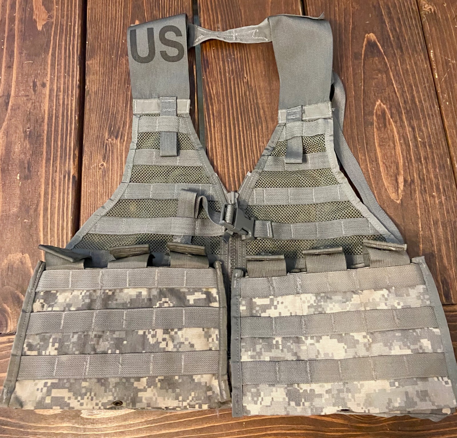 MOLLE II ACU Fighting Load Carrier VEST w/ 2 Triple Mag Pouches FLC US Army EXC