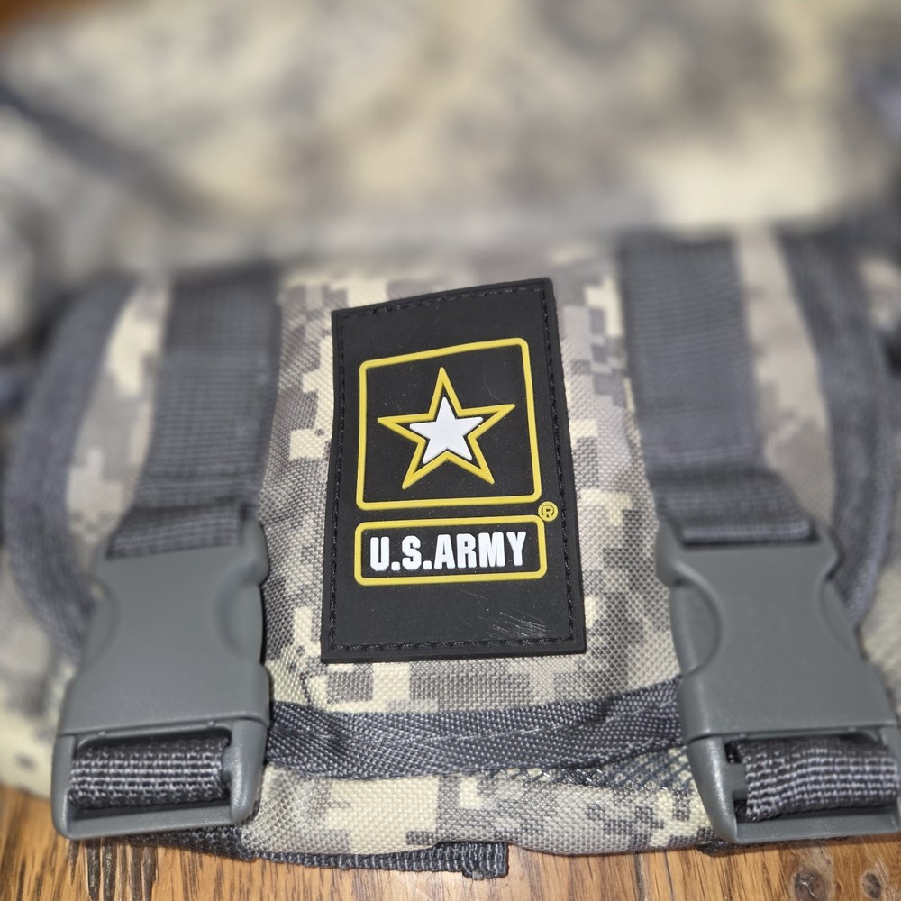 NWT US Army camo belt bag