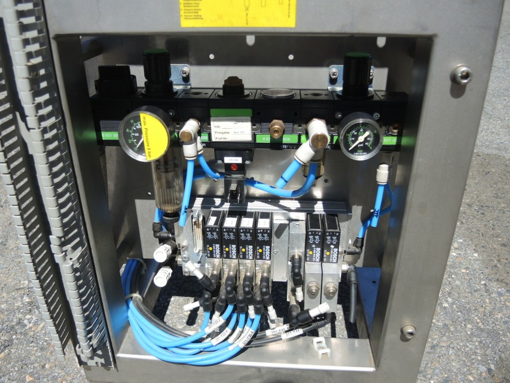 Steag Hamatech Clean room part picker for molding molding machine