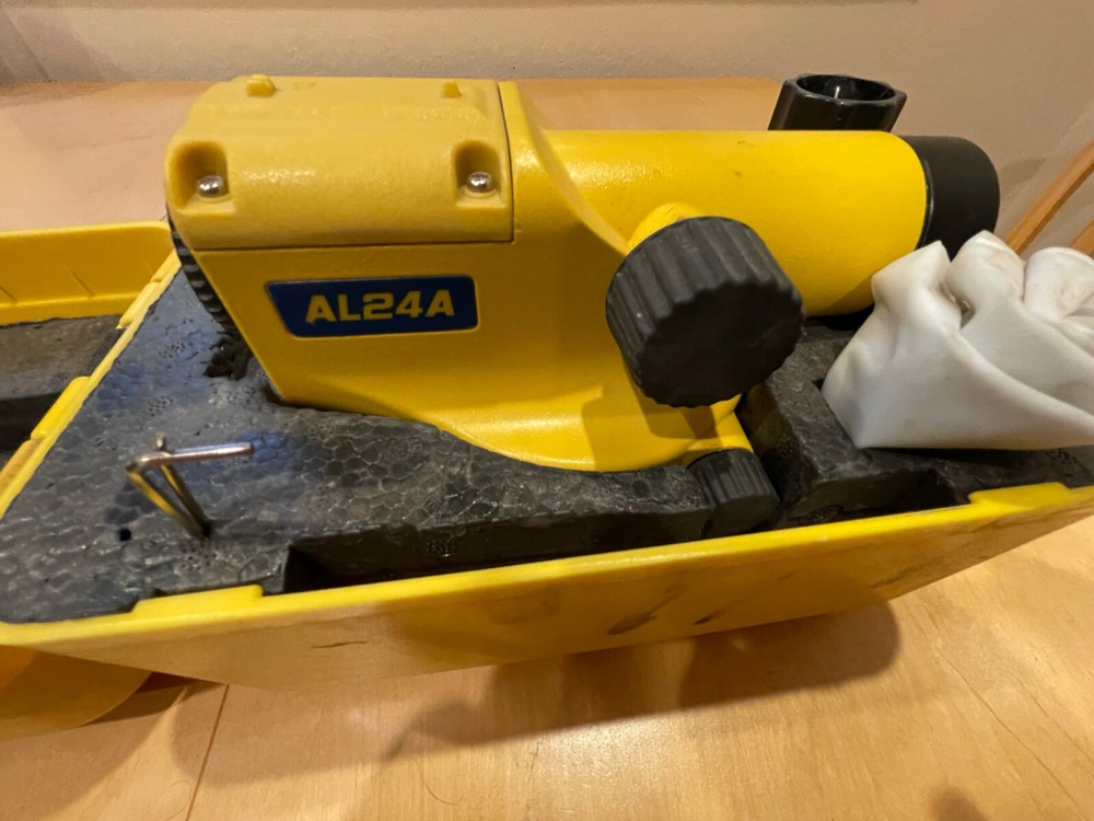 Spectra Precision AL24A Automatic Level With Hard Case