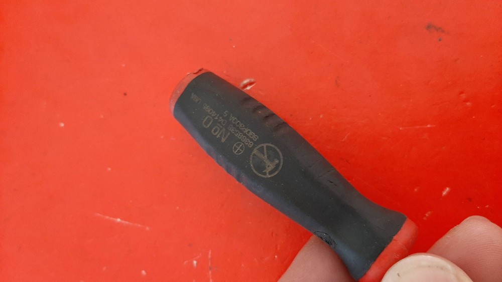 Snap-on Tools SGDP300A #0 Phillips Screwdriver Red Soft Grip Handle Engraved