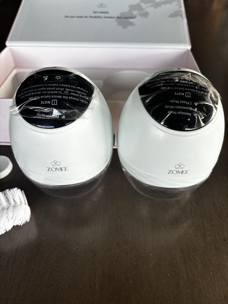 Zomee Fit Wearable Breast Pump
