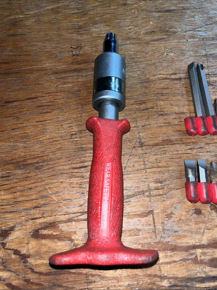 MAC Tools SXID9B 3/8" Impact Driver With 7 Bits And Adapter