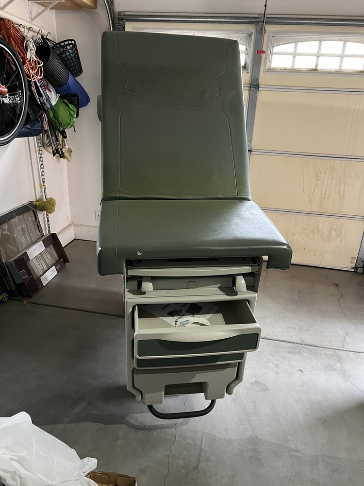 Midmark Ritter 204 Medical Exam Table