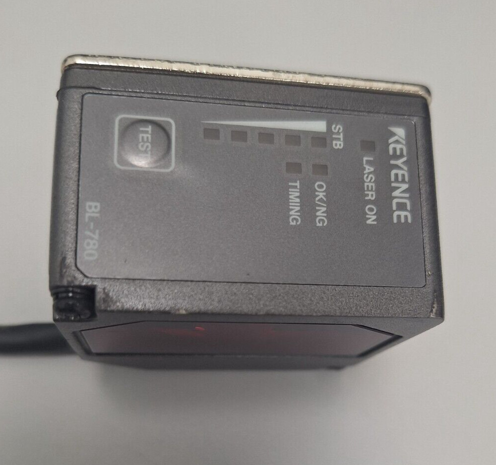 KEYENCE BL-780 Long-range laser barcode reader