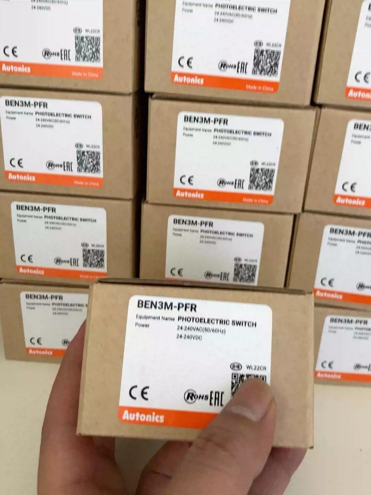 1pcs AUTONICS BEN3M-PFR