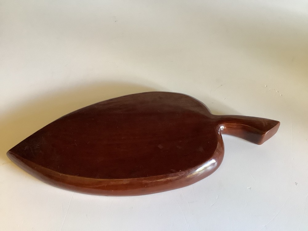 Mahagany Leaf Shaped Dish 12”