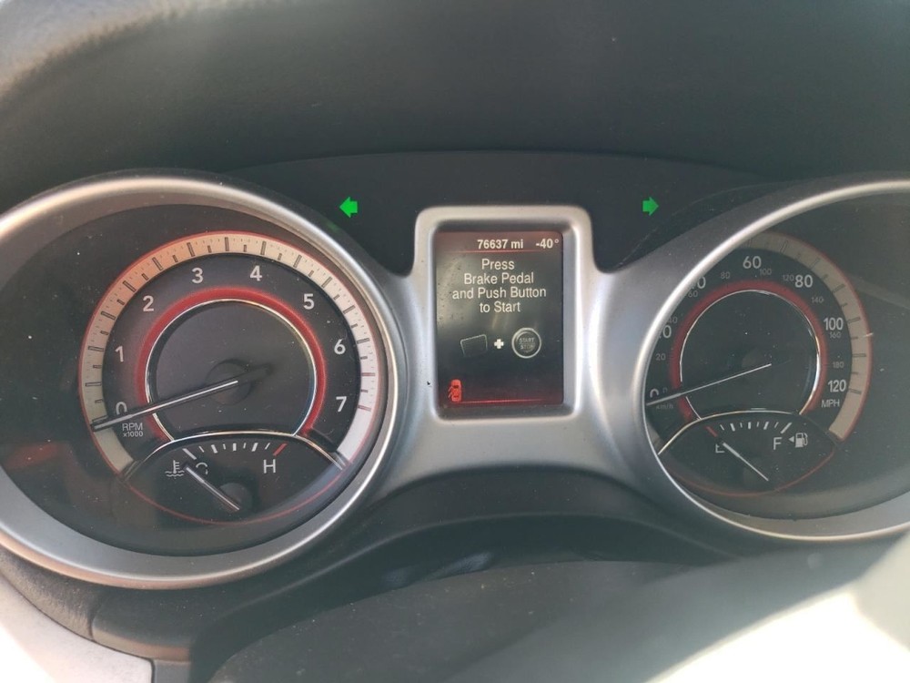JOURNEY 2014 Glove Box 4708940