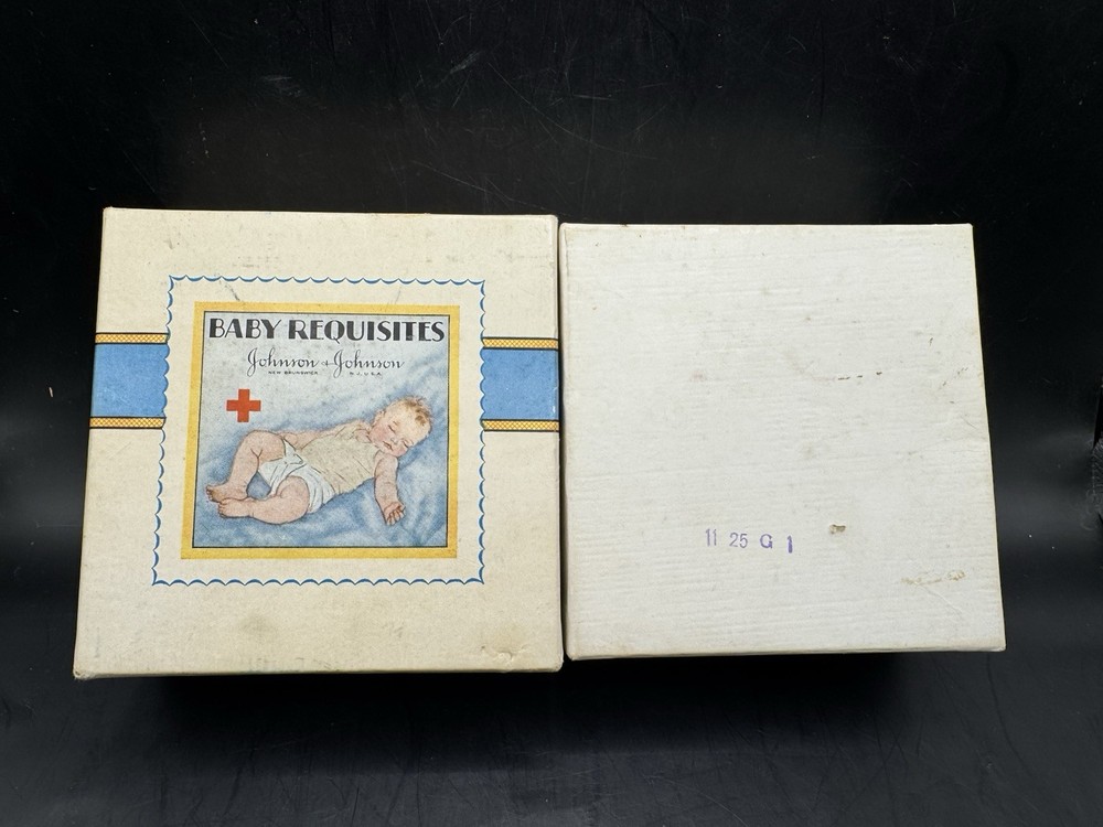 JOHNSON & JOHNSON BABY REQUISITES EMPTY BOX 1930’S
