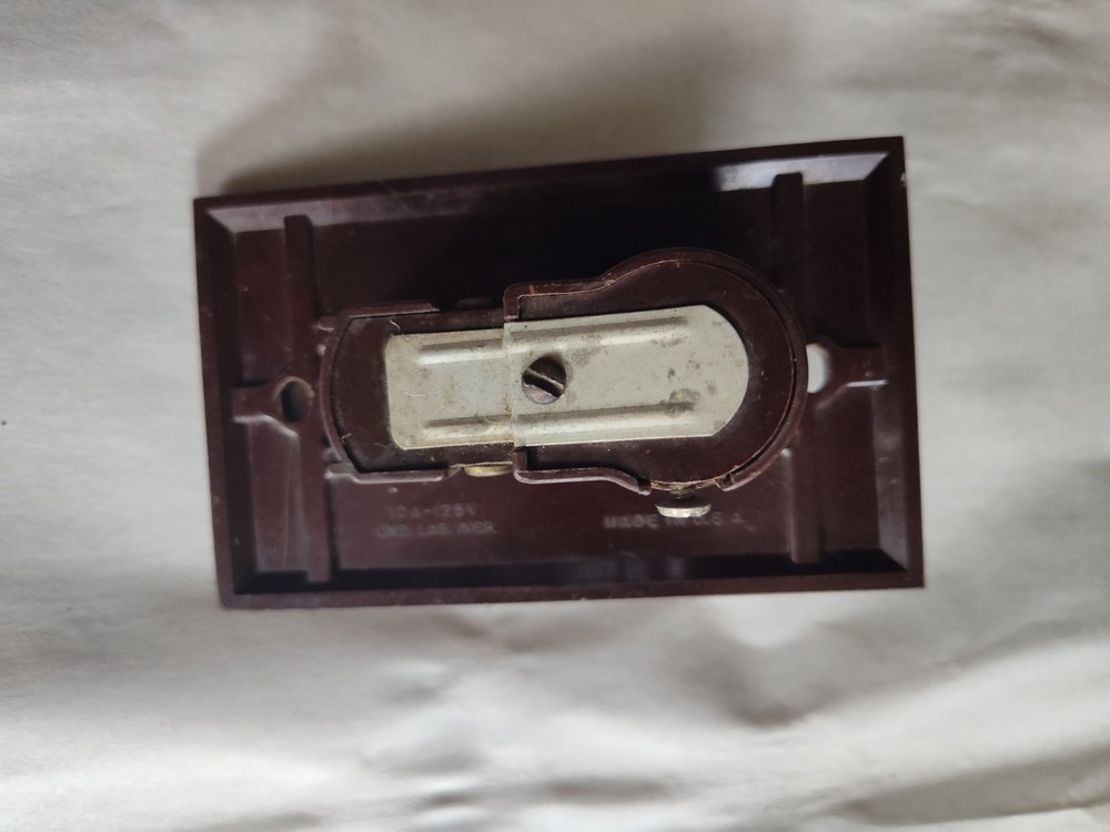 Snapit Dashed Fine Lines Brown Bakelite Textured Switch with indicator light vtg