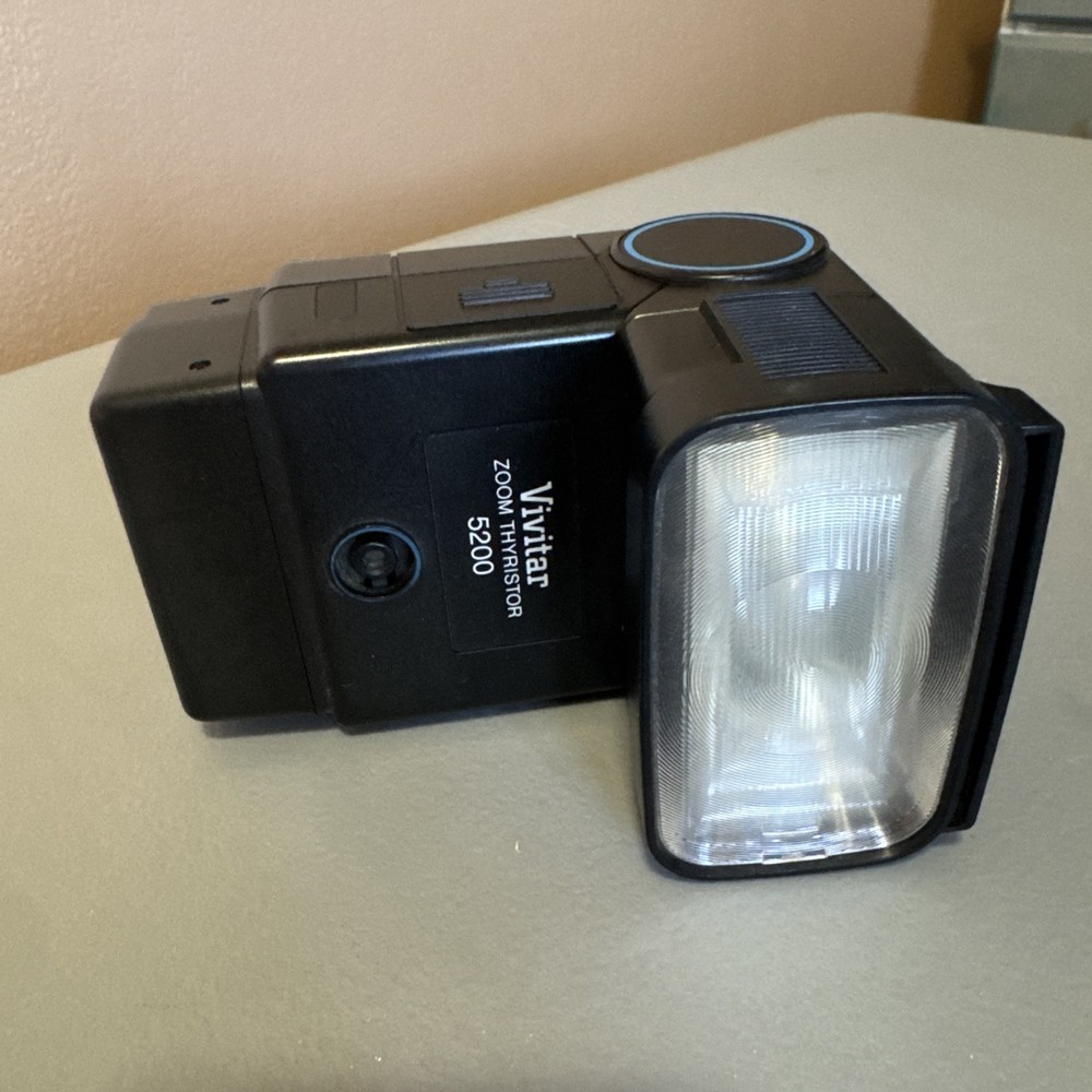 Vivitar 5200 Zoom Thyristor Flash - PM/C Module untested.