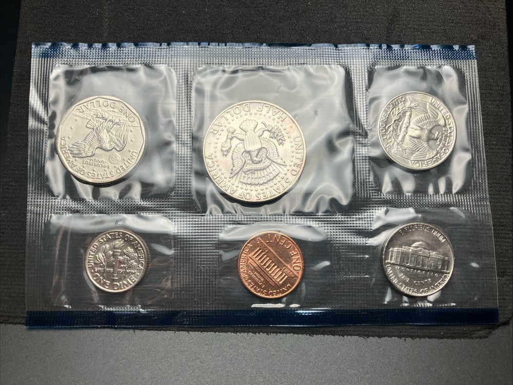 1981 Uncirculated Coin Set US Mint with Original Envelope