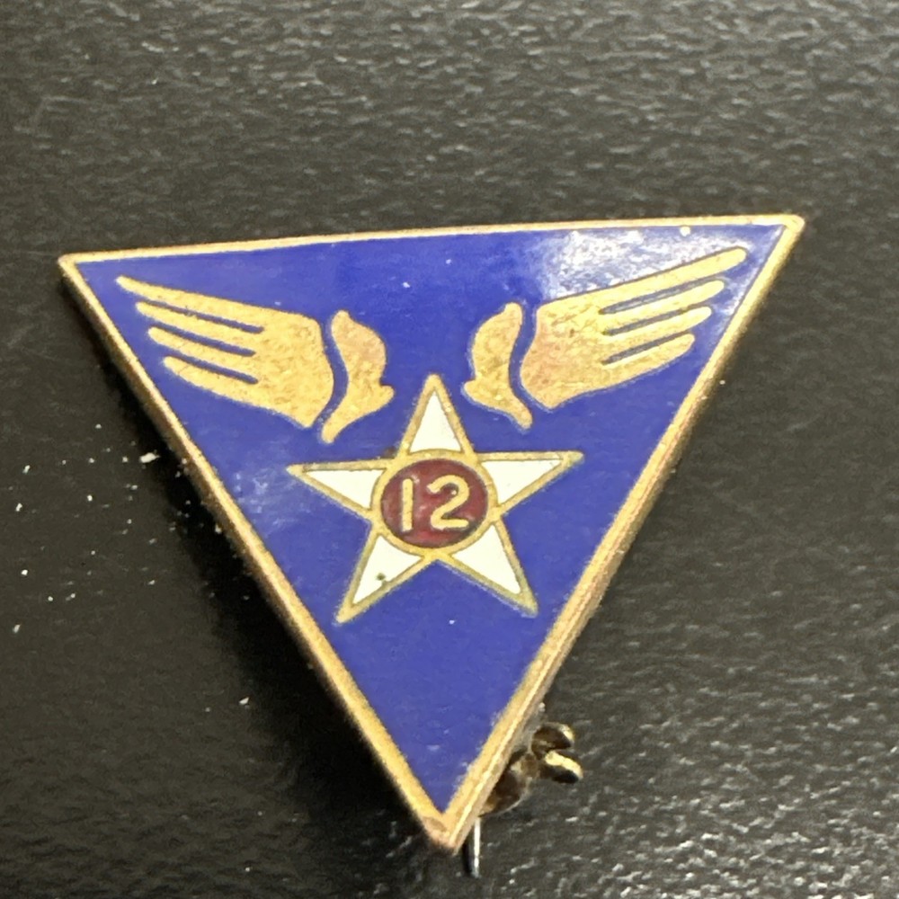 WWII 12th Air Force DI Unit Crest Pin PATCH TYPE Pinback PB NHM