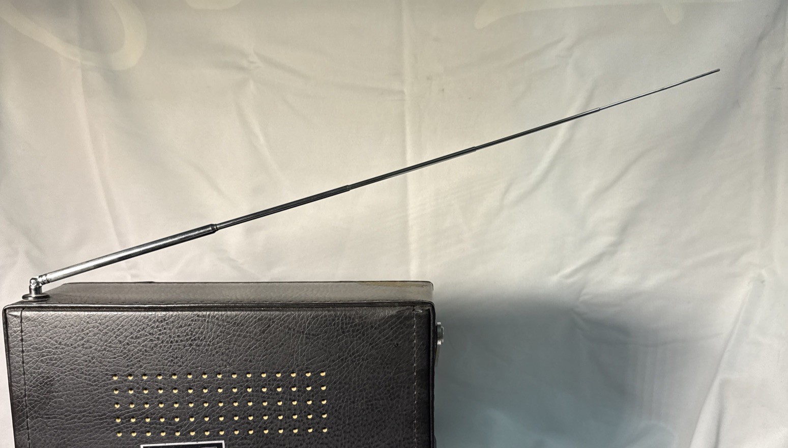 Vintage Sears Solid State AM-FM Radio Model #266 22491 700 *Works*