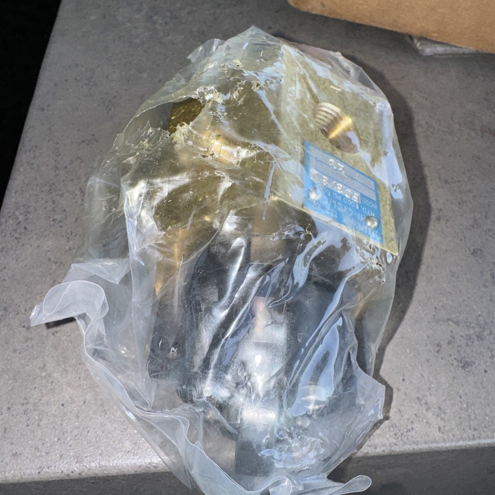 Lexair BC 3/8" Limit Switch Safety Sensor Roller Lever Valve