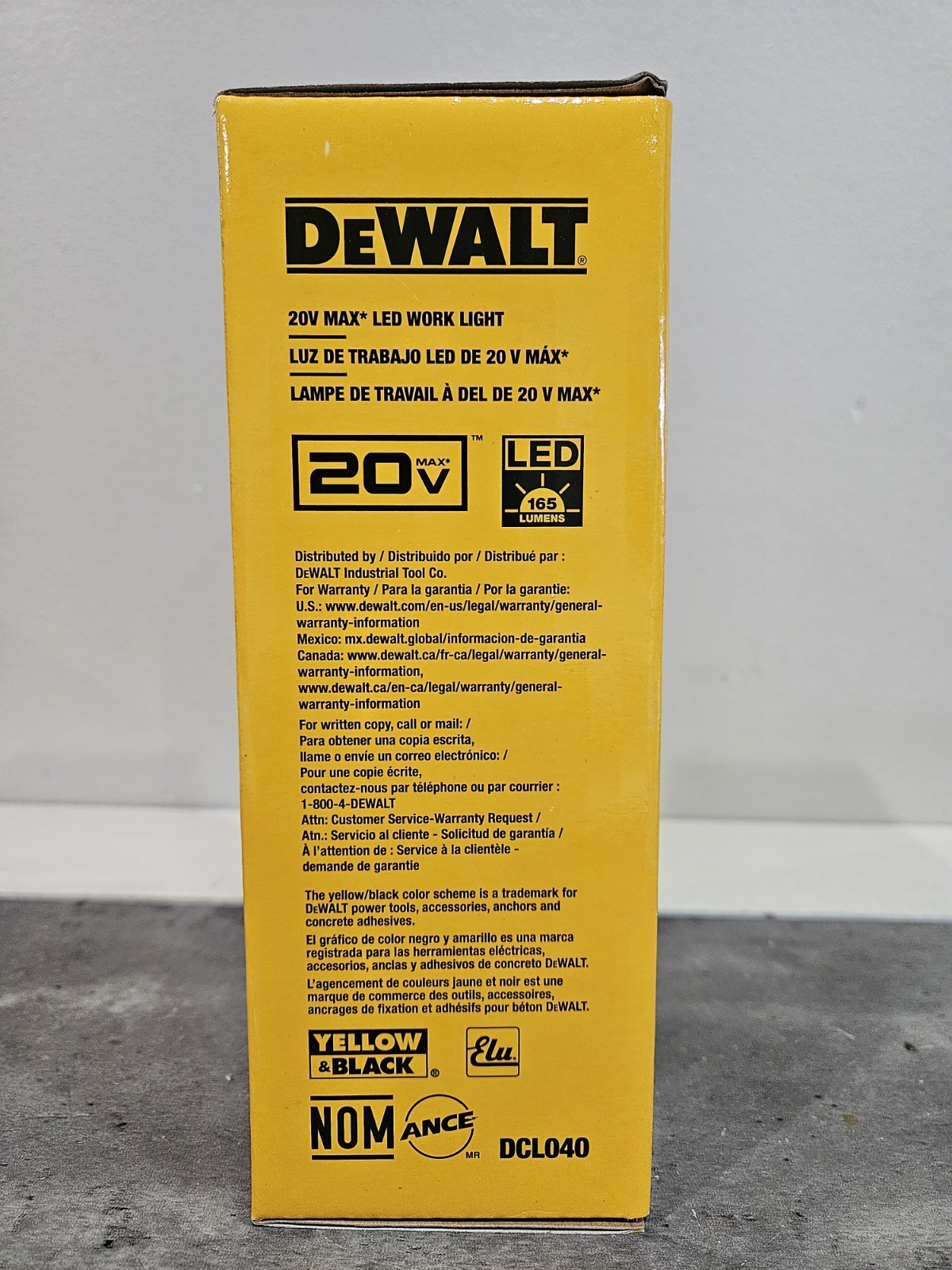 NIB DeWALT 20-Volt Max Lithium-Ion LED Pivoting Work Light Flashlight DCL040