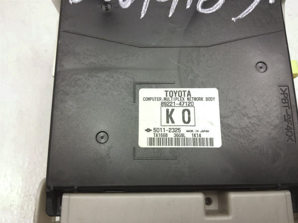 2010-2011 Toyota Prius Multi Plex Network Computer Module Unit 89221-47120