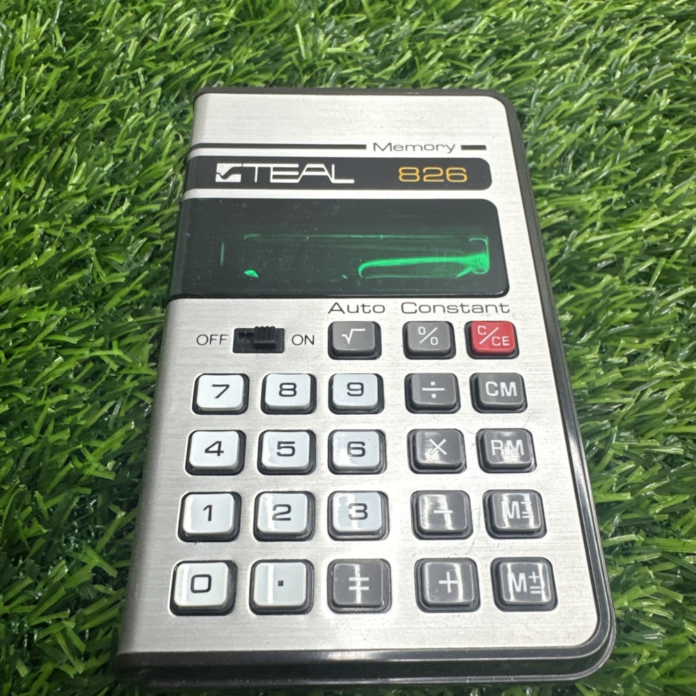 VTG TEAL 826 ELECTRONIC WORKING MATH STUDENT CALCULATOR