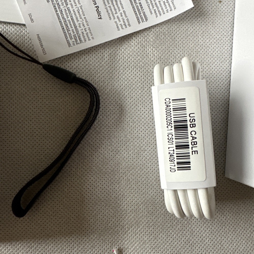 T-Mobile SyncUp Tracker 2nd Gen 64MB Blk Kit - 2024 - Tracking Device Open Box