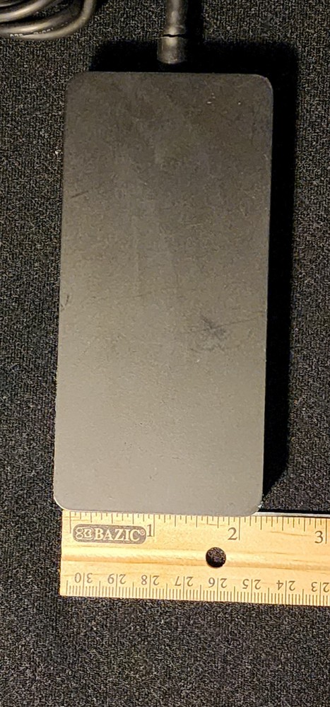 Surface Docking Station SH701