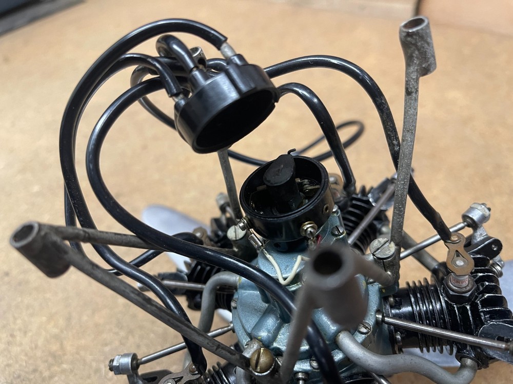 1945 Morton M-5 .992 4-Stroke Spark Ign. Model Airplane Engine