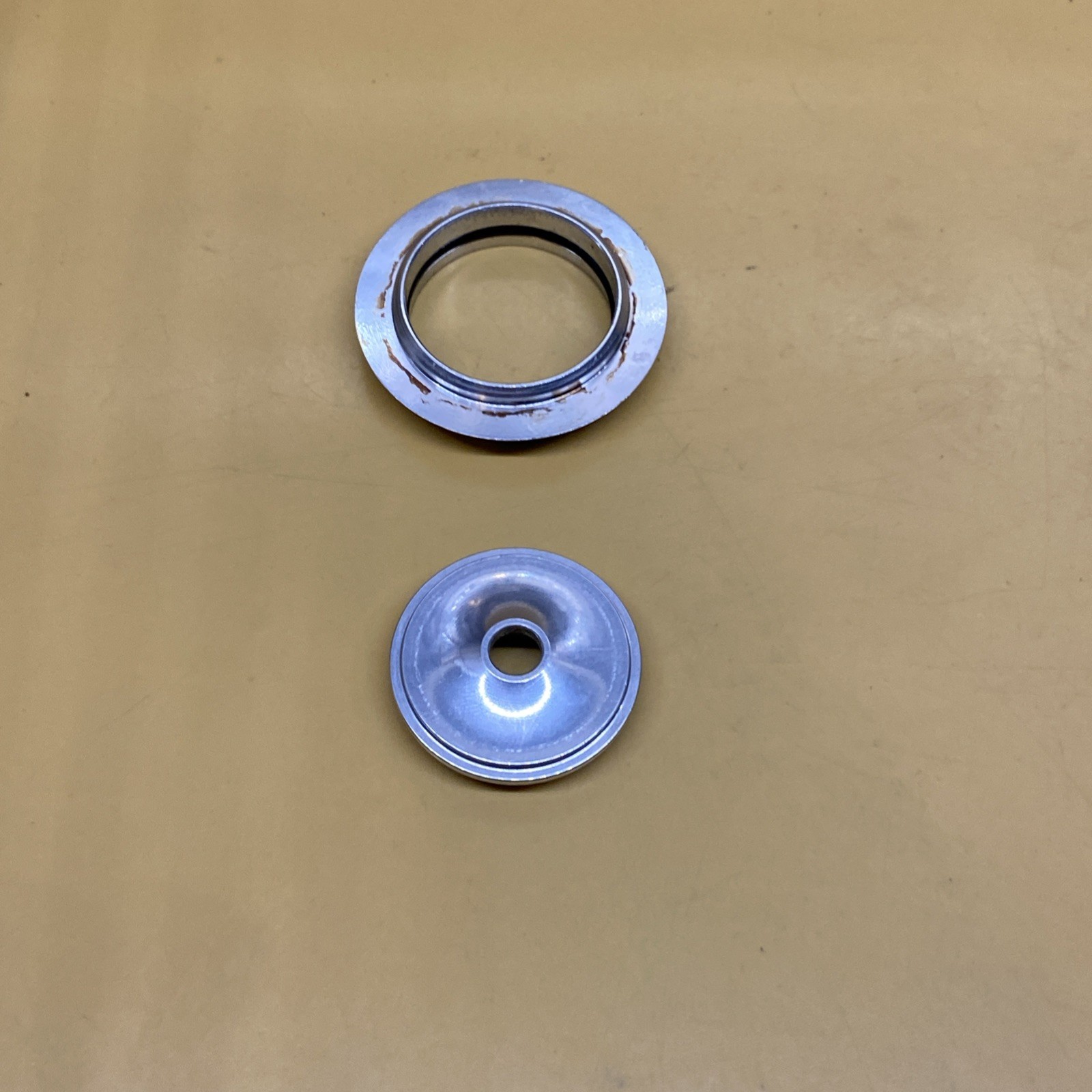 Silver Chris King 1-1/8" NoThreadset Threadless Sealed Bearing Headset