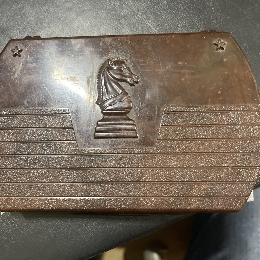 1945 E.S. Lowe Bakelite travel chess - complete & nice