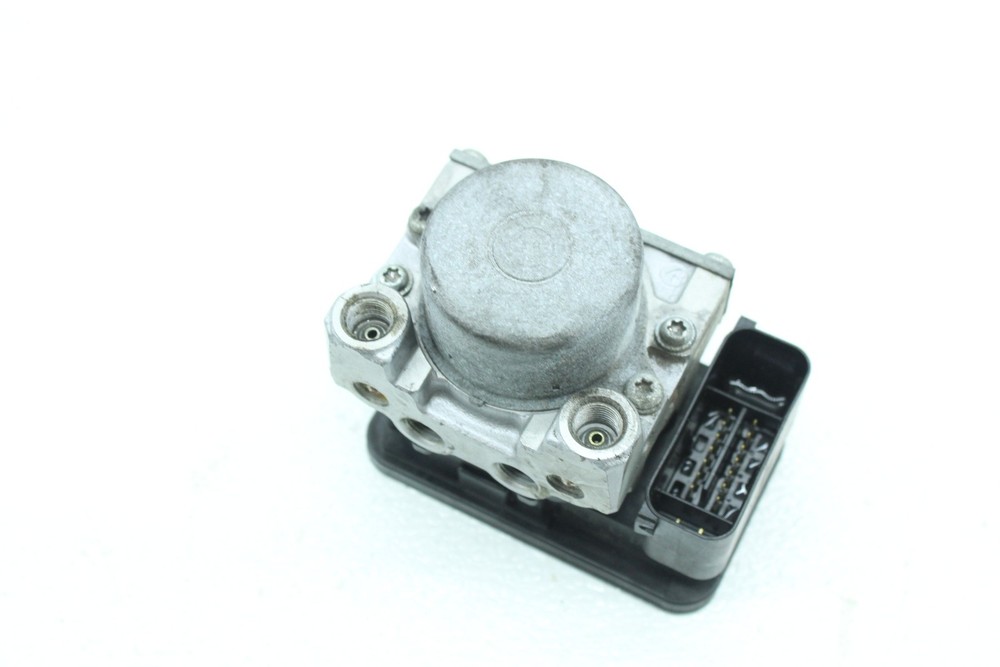 14-18 HONDA CTX700 ABS PUMP UNIT MODULE