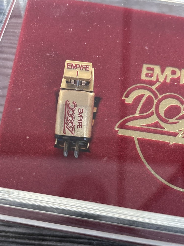 Empire 2000Z cartridge with display box