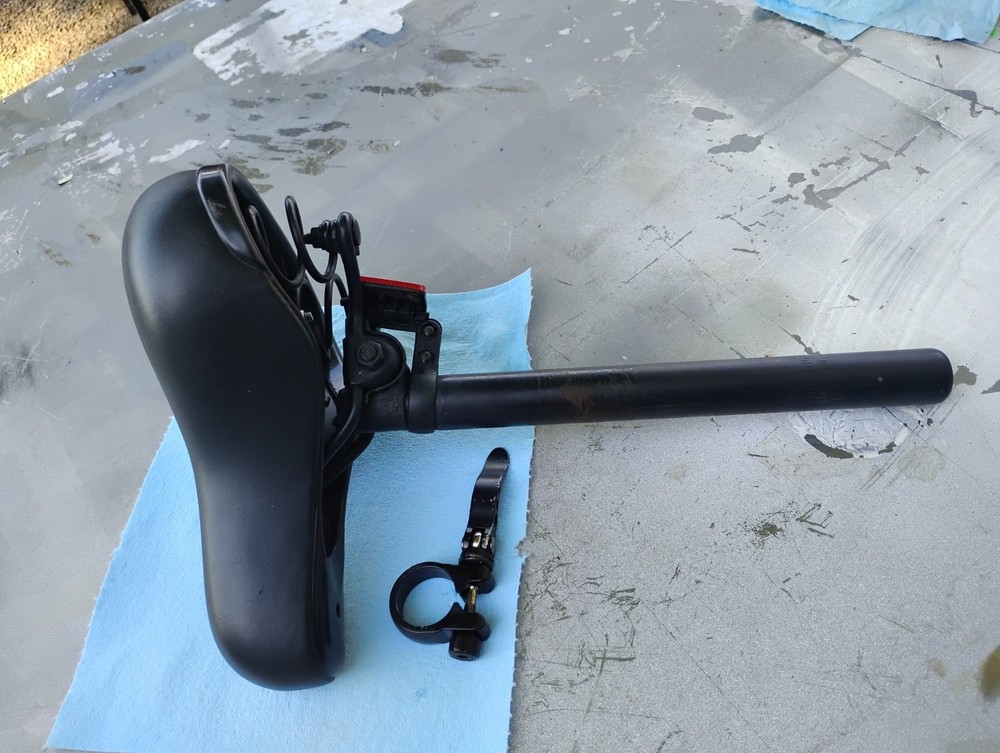 Jetson Bolt Pro E Bike Seat, Post, Clamp