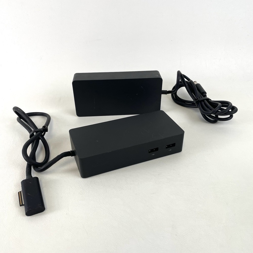 Microsoft 1661 Surface Pro 4 Docking Station w/ Microsoft 1749 90W AC Adapter