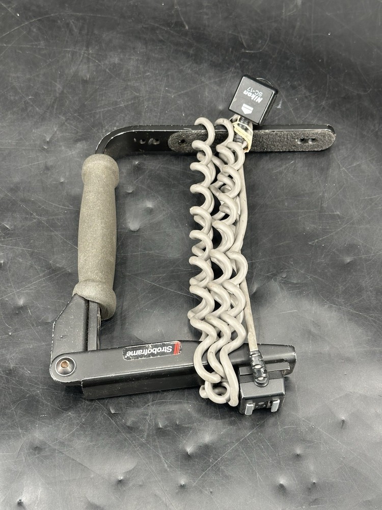 Stroboframe Quick Flip 350 Flash Bracket With Nikkor Hot Shoe Connector