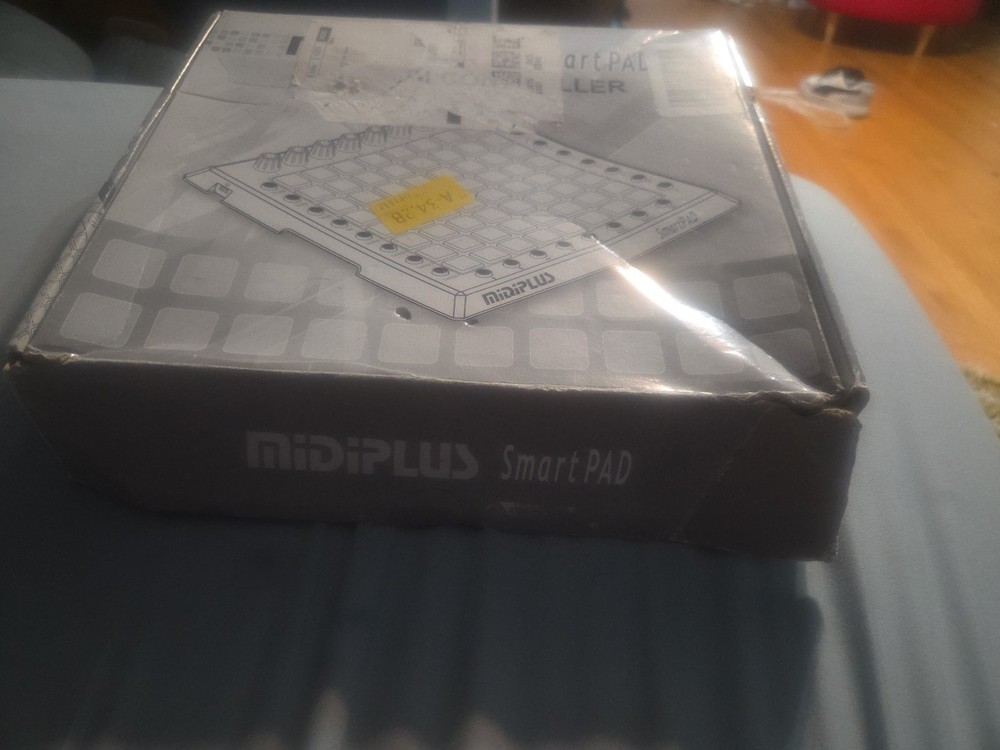 MidiPLUS SmartPAD MIDI 64-Key Controller & USB Cable MULTI-COLOR BACKLIGHT