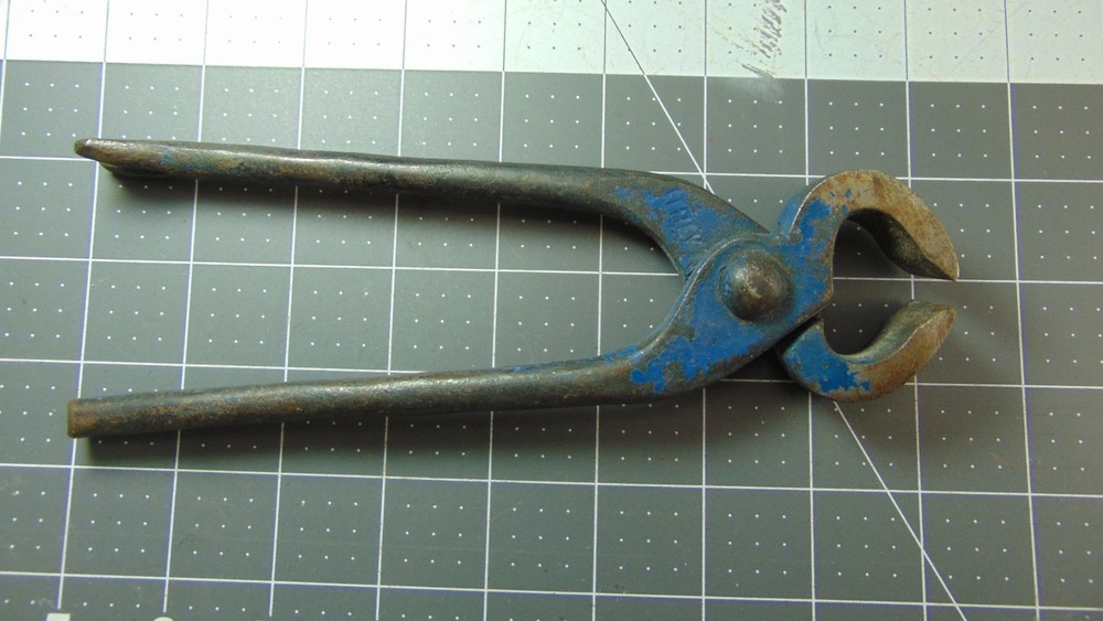 Blacksmith/ Farrier Nippers W/Nail Puller ITALY
