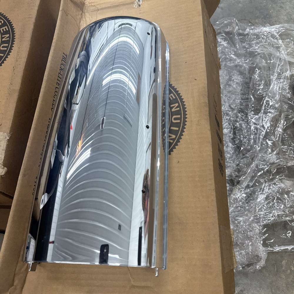 Freightliner Chrome Mirror RH Shell Only