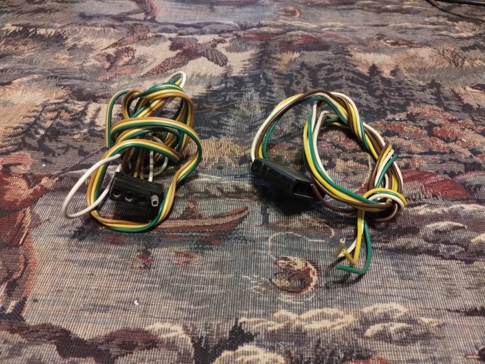 Trailer Plug Flat 4 Lot Of 2