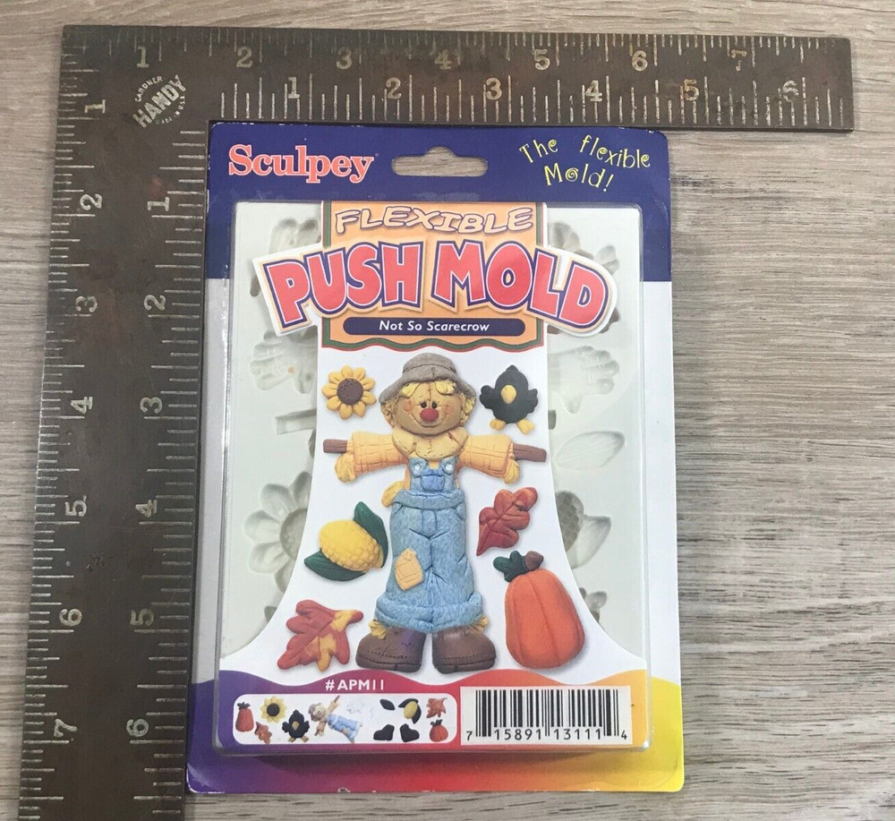 Sculpey Flexible Push Mold Not So Scarecrow