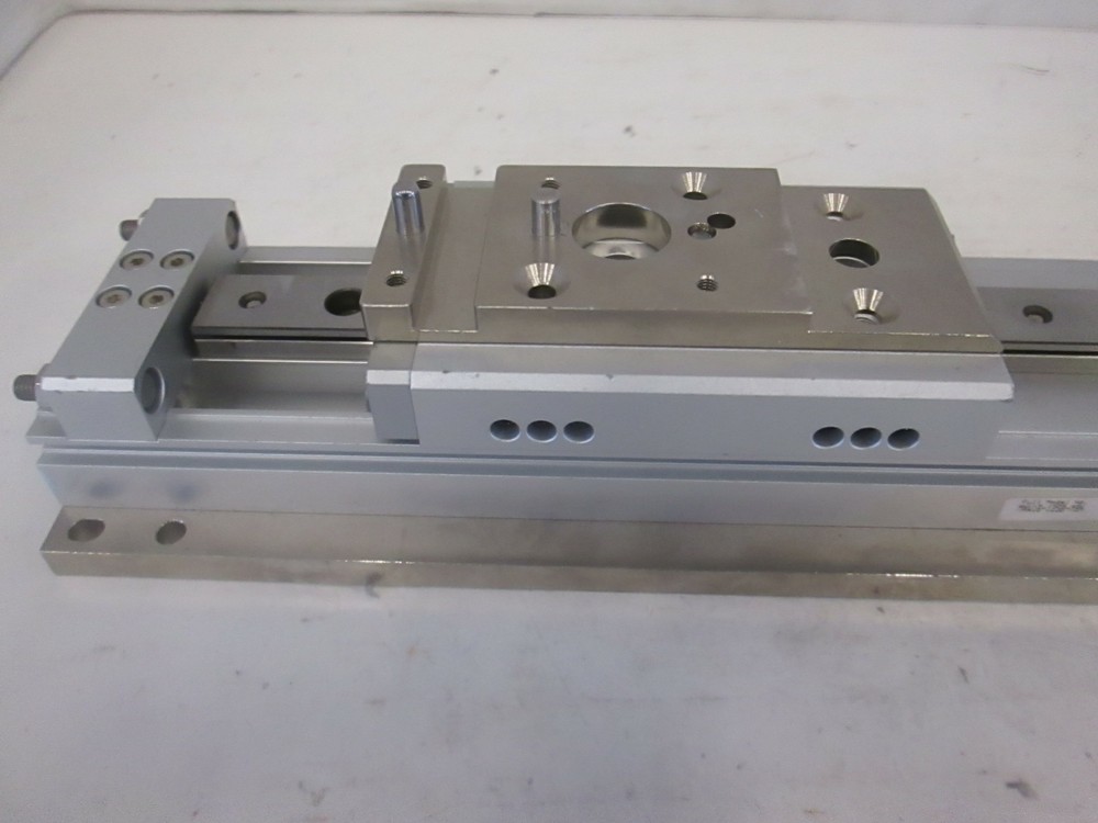 SMC, Linear Slide Table, MXW16-125B, Used