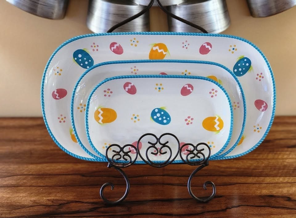 Temptations 3-PC SQUOVAL EGGHUNT PLATTERS