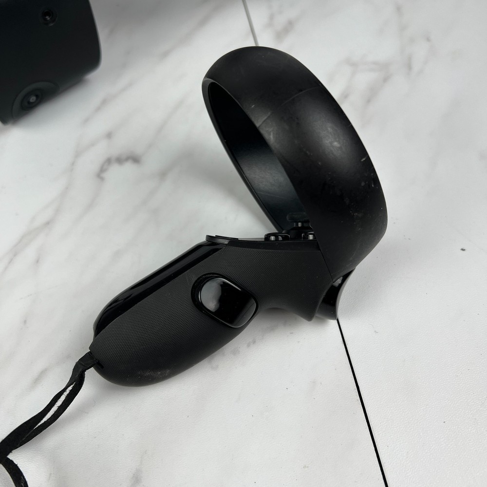 UNTESTED Lenovo Oculus Rift S Powered VR Gaming Headset, 2 Controllers, Sensor