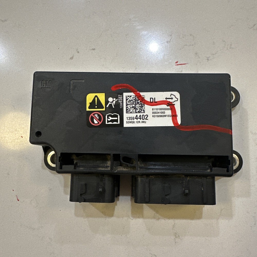 2016-2018 GM BCM ECU SRS DIAGNOSTIC CONTROL MODULE OEM -NO CRASH DATA - 13594402