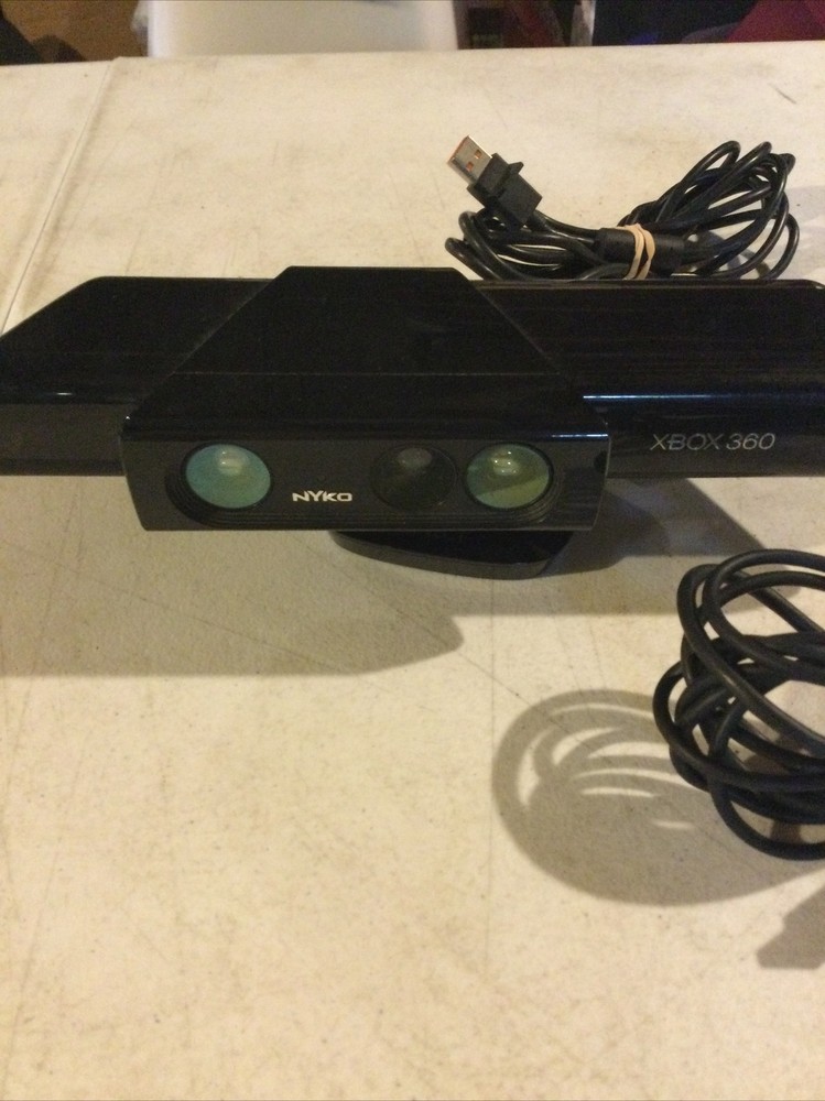 Microsoft Kinect Sensor for XBox 360 W/ Power Supply & Nylon Zoom A6