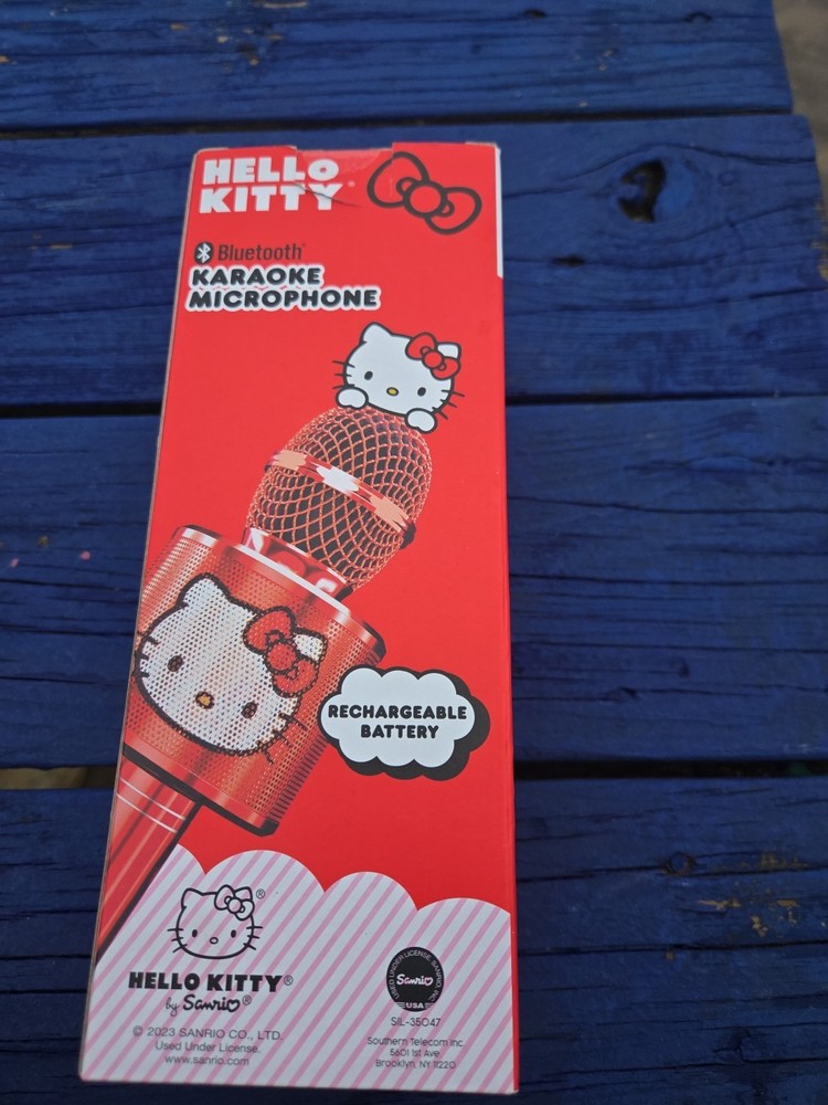 HELLO KITTY BLUETOOTH KARAOKE MICROPHONE; Red