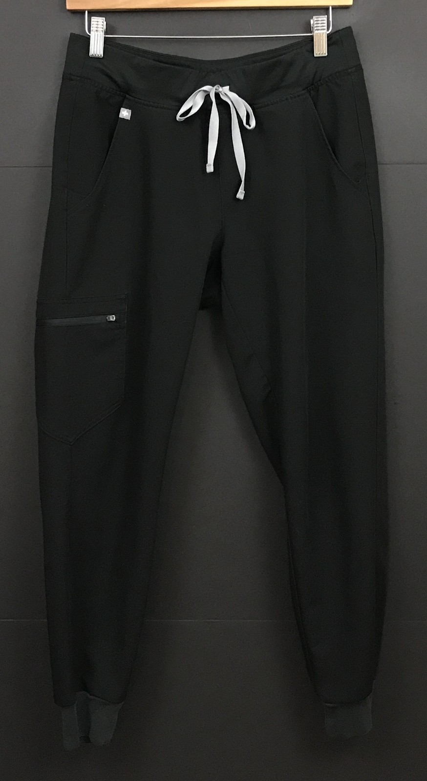 FIGS Catarina One-Pocket Scrub Top & Zamora Jogger Pants Set Black Size SP