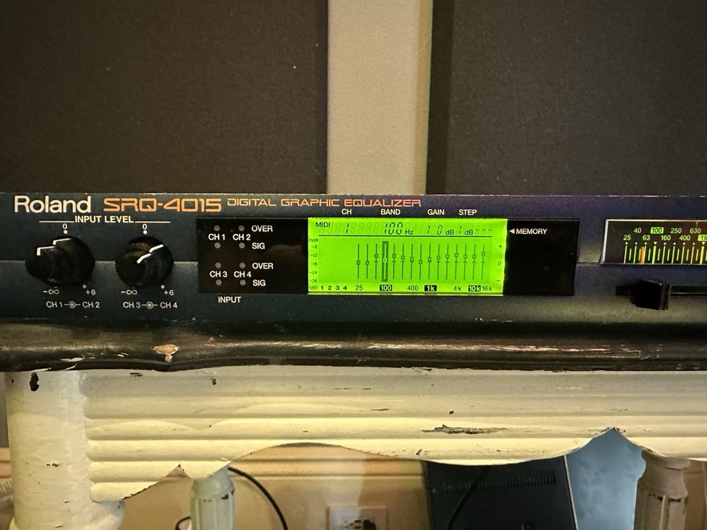 Roland SRQ-4015