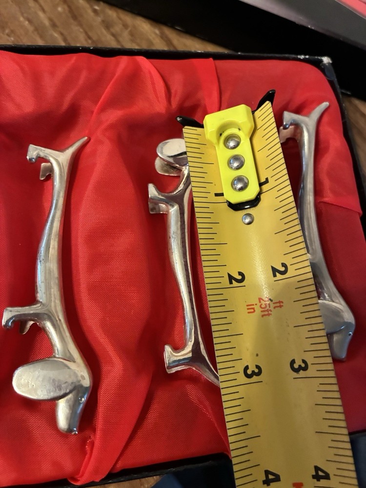 6pc Silver Plate Dog Silverware Rest. Wear From Use And Or Age. Box wear