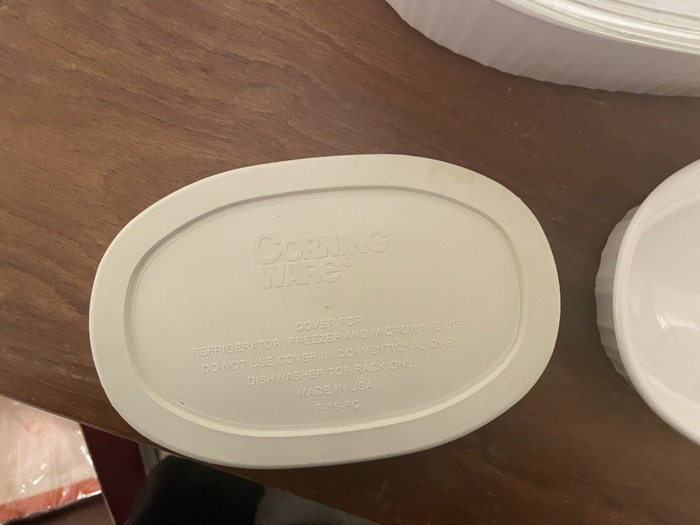 Corning Casserole Dishes, 2.5 Quart, Two Smaller Sides