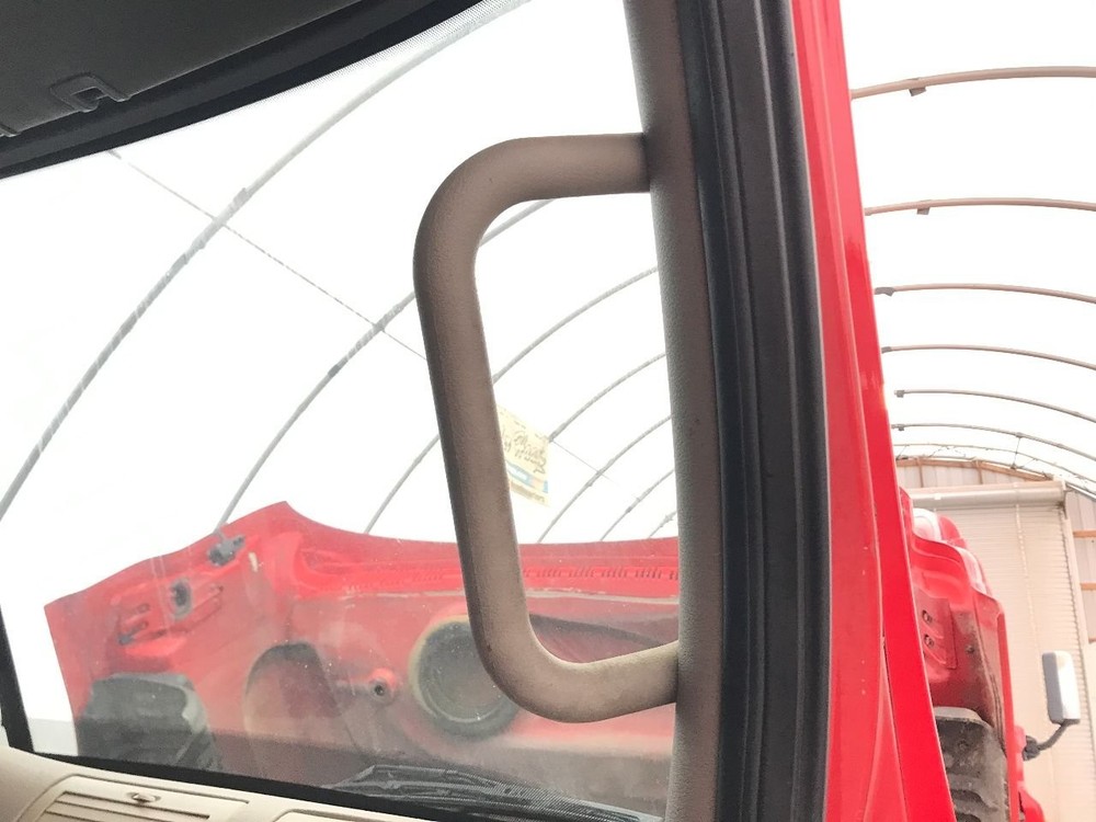 Freightliner CASCADIA 10.5(in) Grab Handle, Cab Entry (Front) - Used