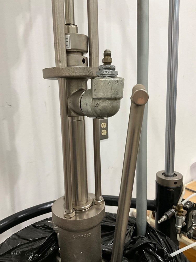 ARO 55 GALLON RAM DRUM PUMP PACKAGE MODEL: 650692.